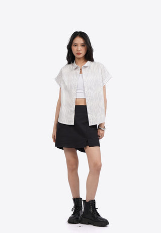 Áo Sơ Mi Ngắn Tay In Họa Tiết