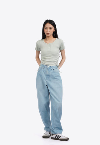 Áo Thun Ngắn Tay Có Chi Tiết Cúc Cài